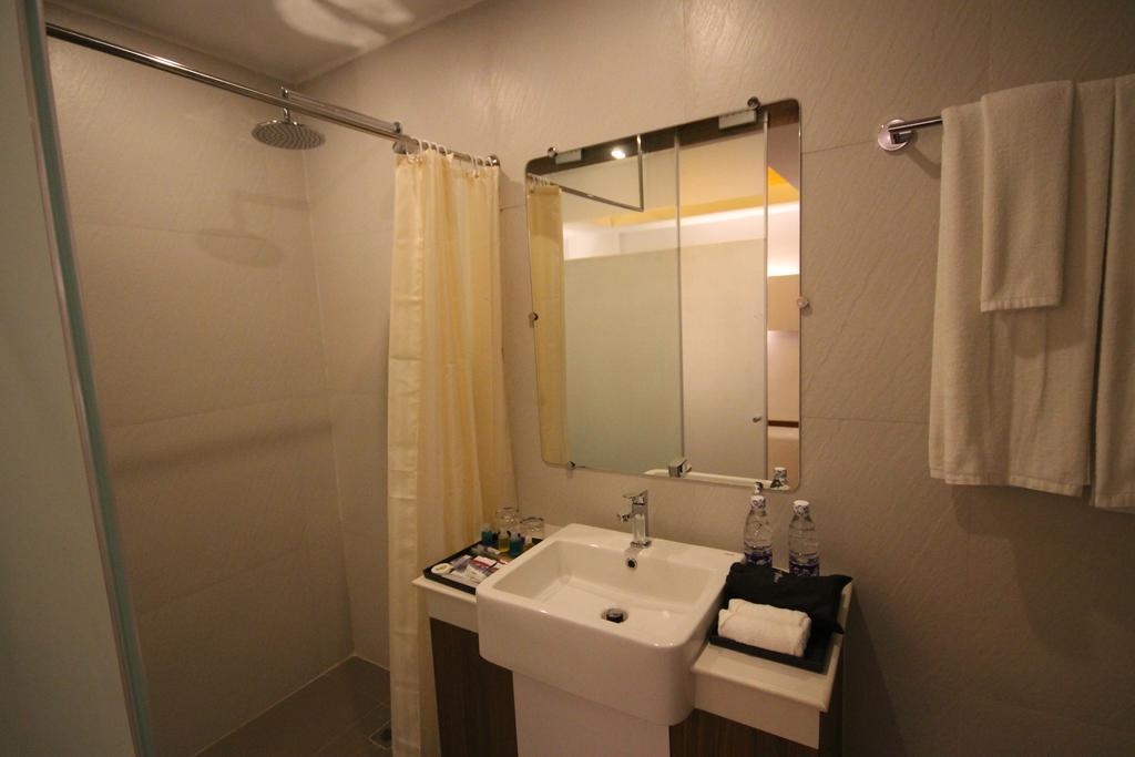 The Rgn City Lodge Yangón Habitación foto